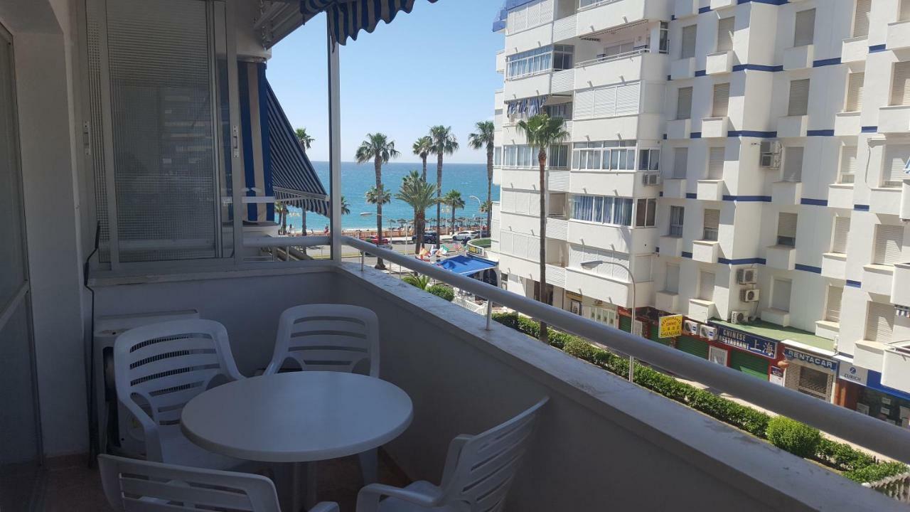 Apartamento Al Lado De La Playa Benalmadena Luaran gambar