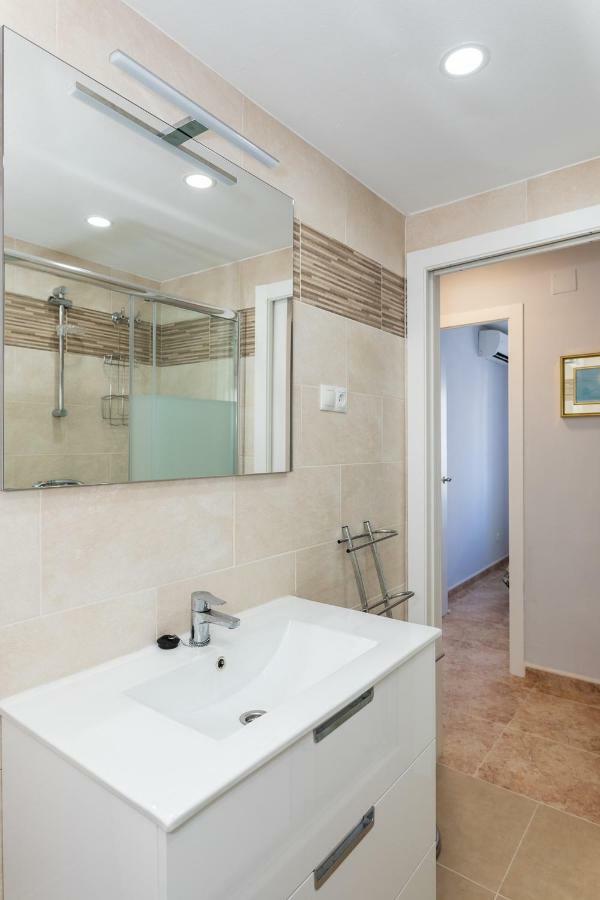 Apartamento Al Lado De La Playa Benalmadena Luaran gambar