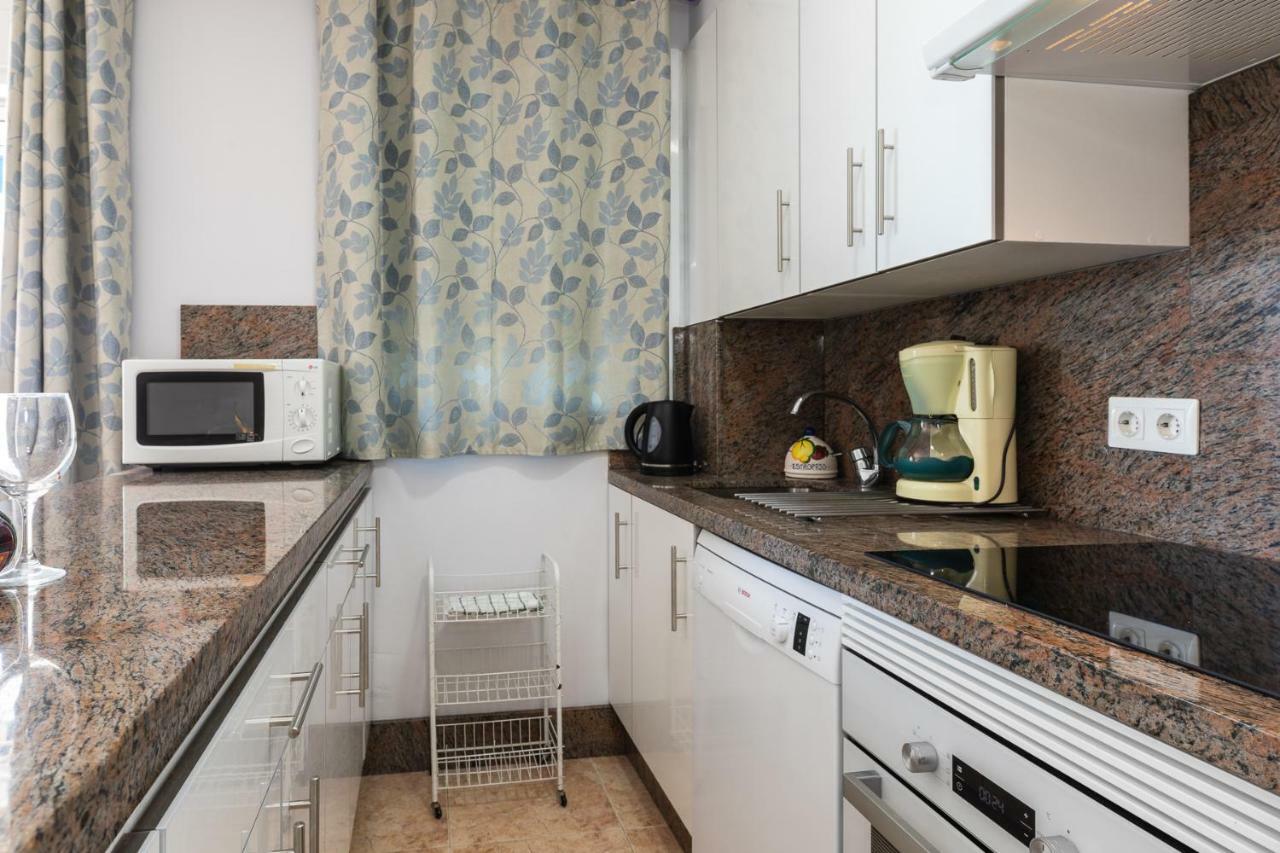 Apartamento Al Lado De La Playa Benalmadena Luaran gambar