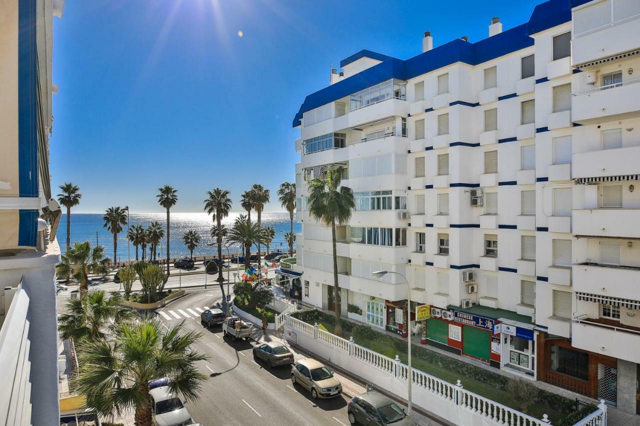 Apartamento Al Lado De La Playa Benalmadena Luaran gambar